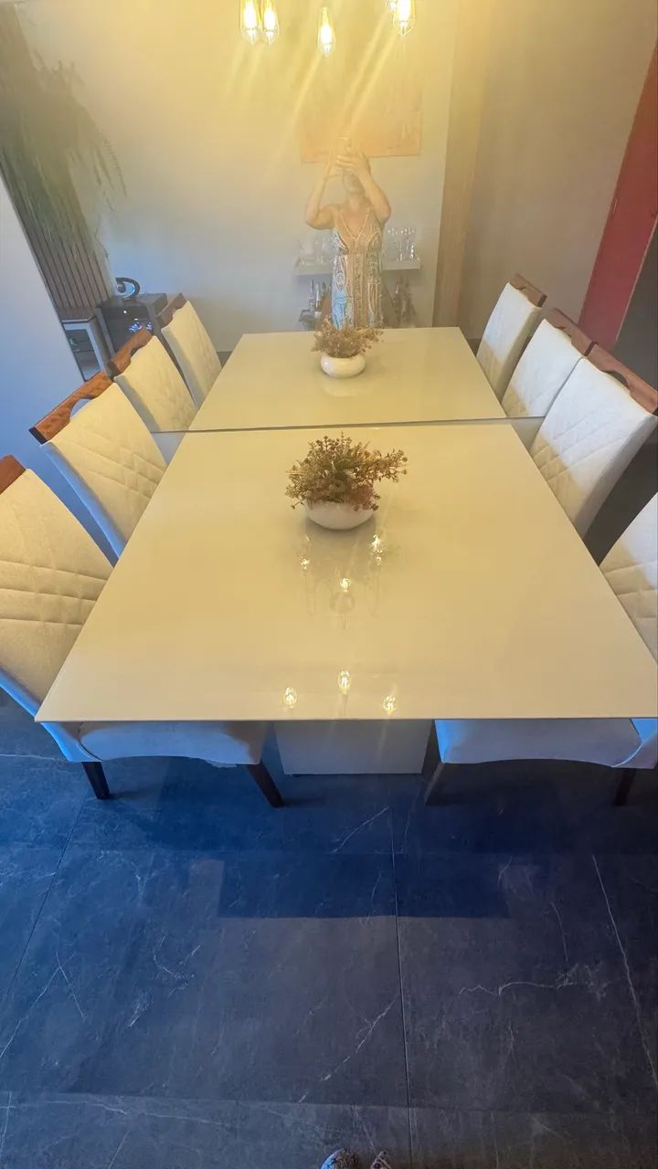 Mesa com quatro cadeira - Foto 2