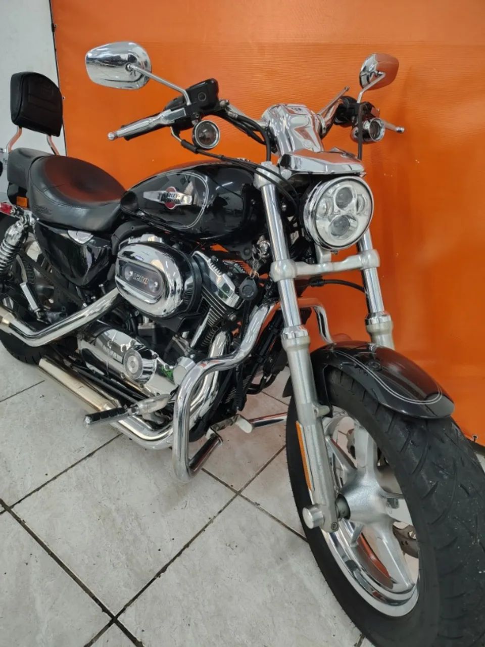 Harley Davidson XL 1200 Custom preta 2012 - Foto 3