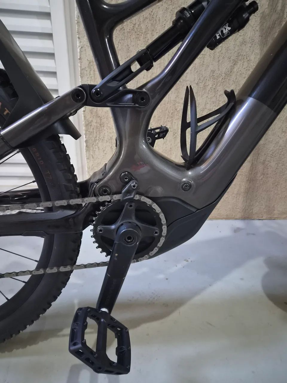 Bicicleta specialized turbo Levo Comp Carbon 2025 - Foto 2