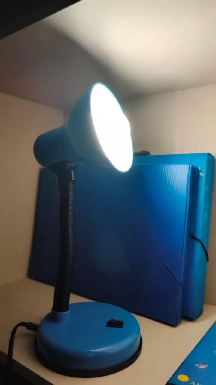 Luminária com base maleável - Foto 2
