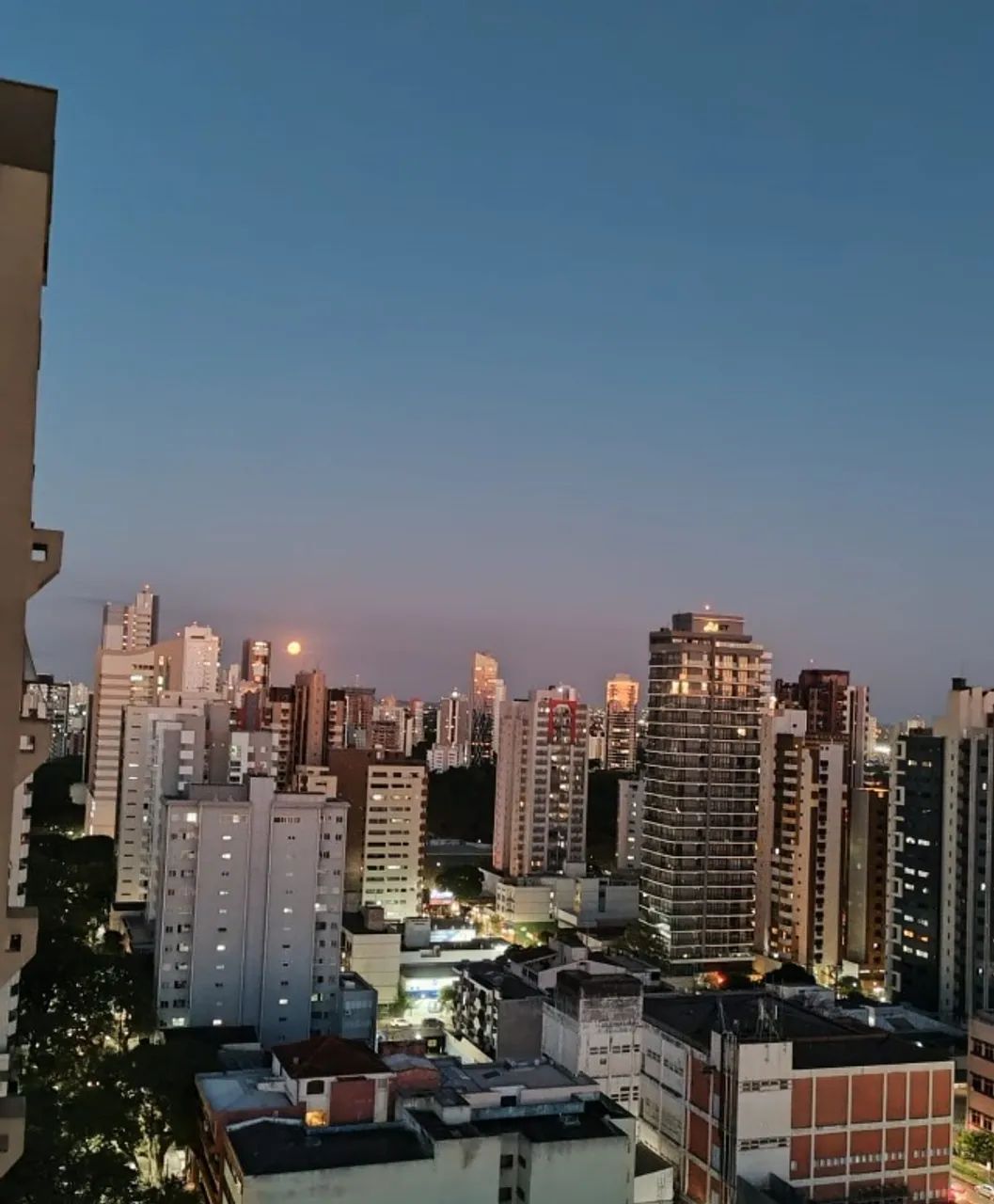 Vende apartamento Centro de Maringá, Rua Santos Dumont X Av. Herval. - Foto 4