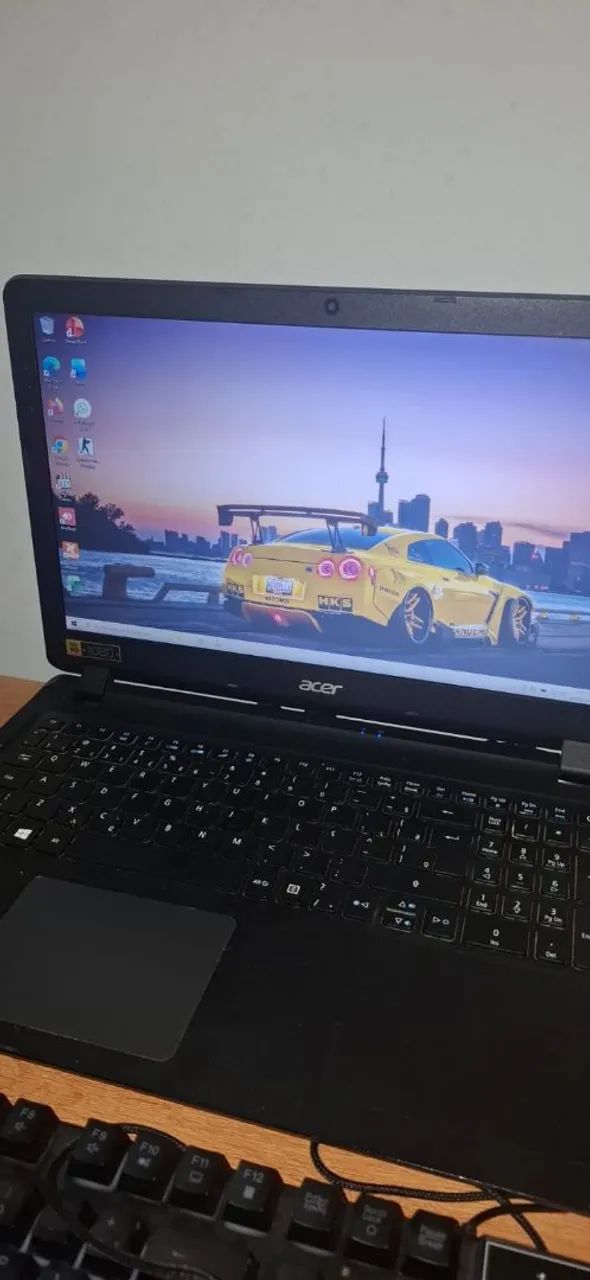 Notebook em ótimo estado de conservação! Bem novo!