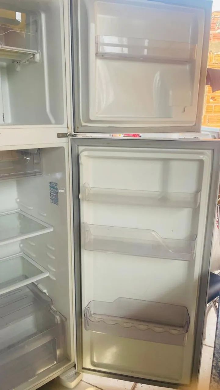 Geladeira electrolux Frost free  - Foto 3