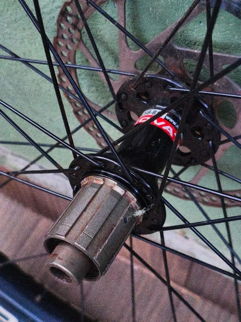 Rodas aro 29 boost eixo passante  - Foto 4