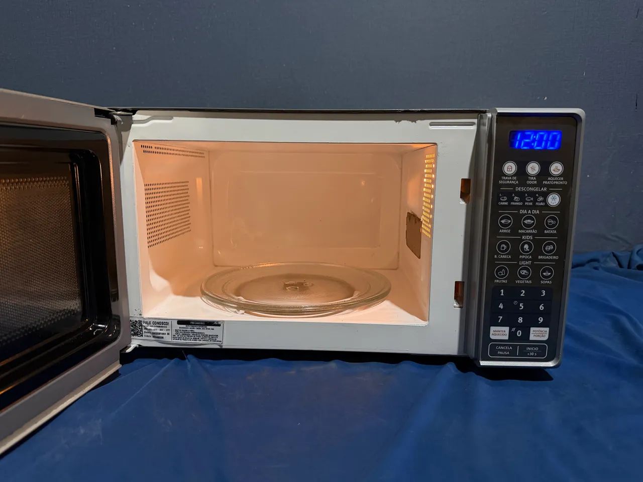 Microondas Electrolux espelhado! Led azul  - Foto 3