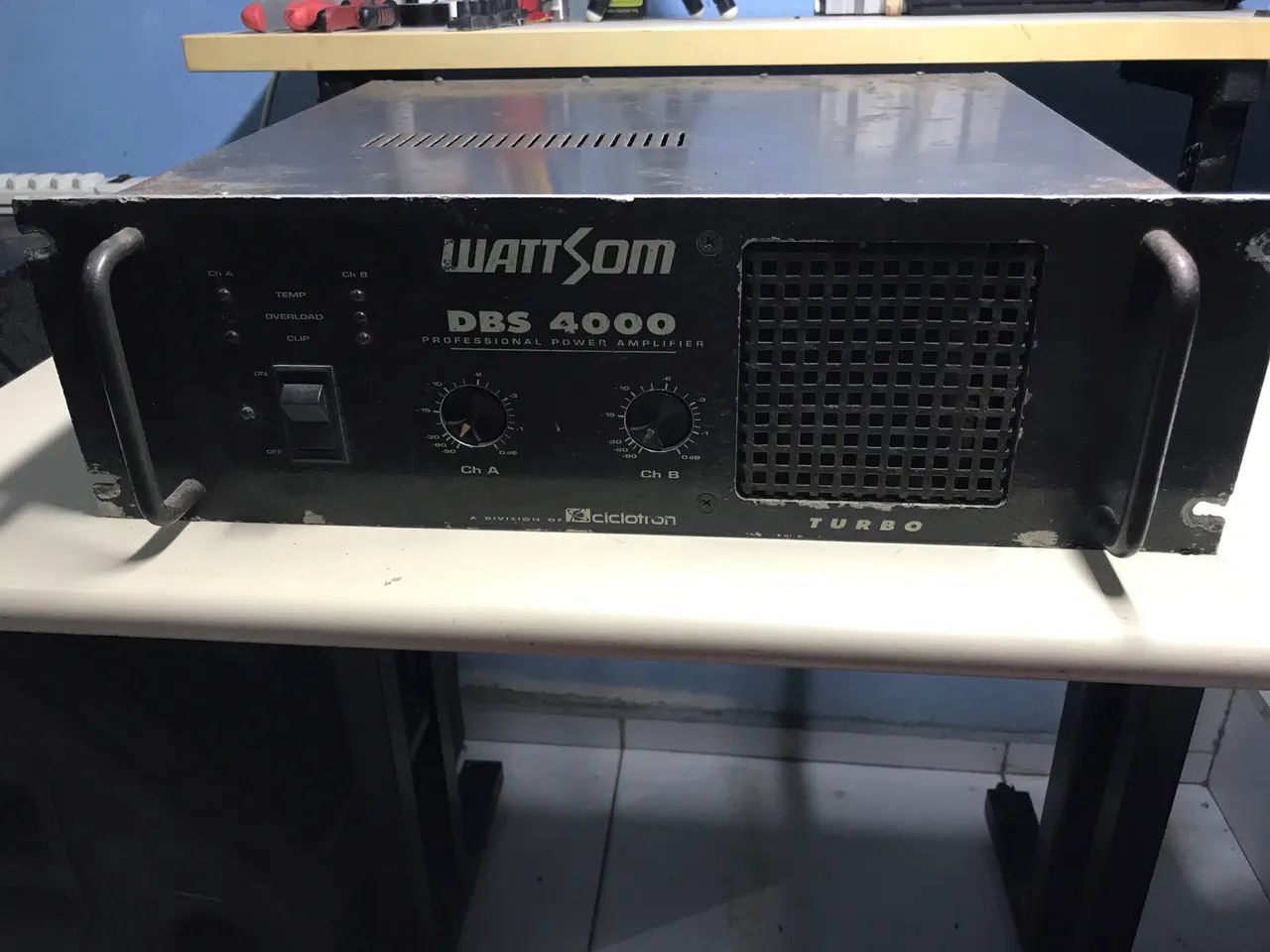 Amplificador Wattsom dbs 4000
