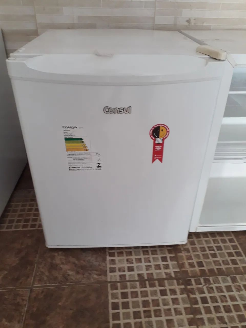 Frigobar cônsul 80 litros 220V  - Foto 3