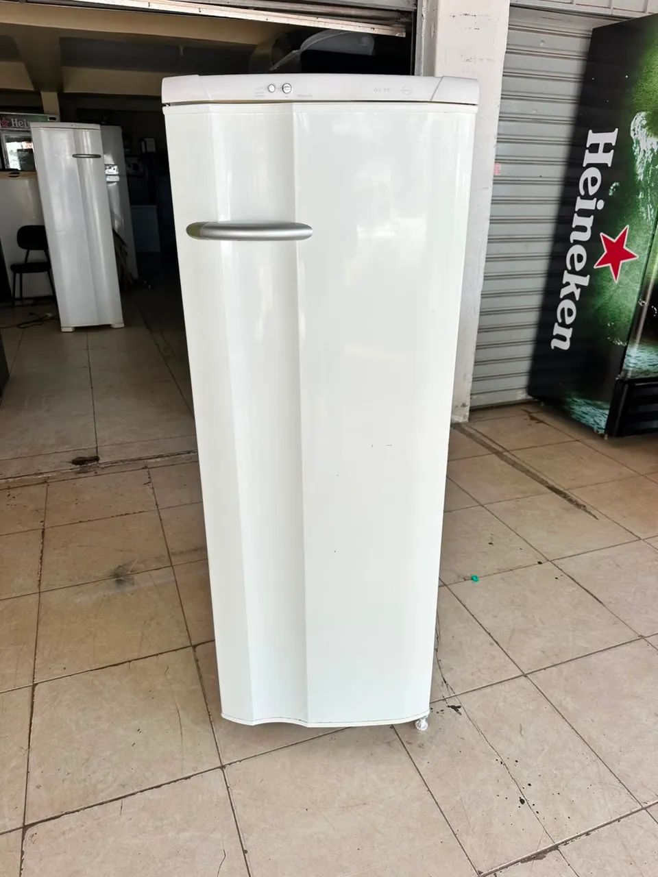 Freezer Electrolux frost free 7 gavetas 260 litros Valor 1499