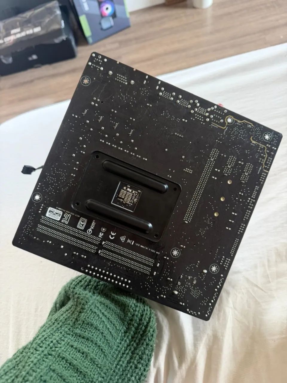 Vendo Kit Ryzen 5 2600 + Placa mãe A320M + cooler box AMD - Foto 3