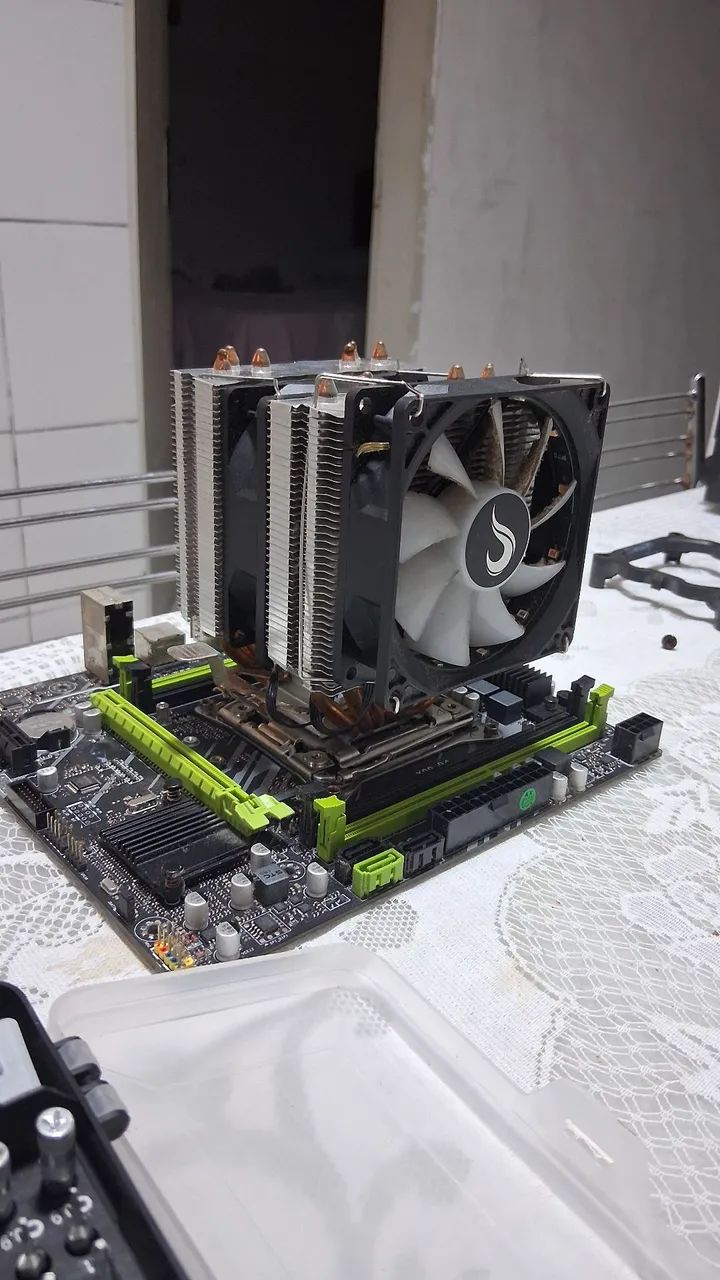 Kit Xeon e5 2640 V4 + placa mãe X99 LGA2011 + cooler box Rise mode