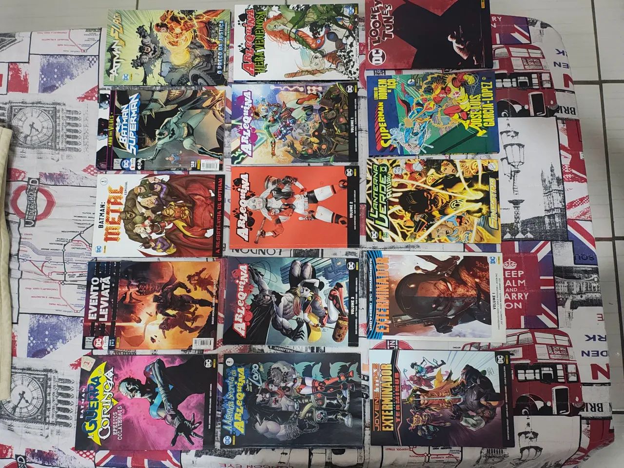 Lote com 42 HQs/Livros DC, Marvel e Outras - Foto 3