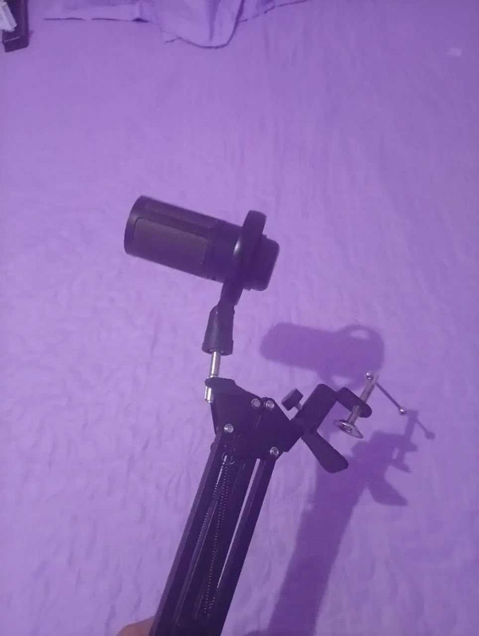MICROPHONE442876742033090562
