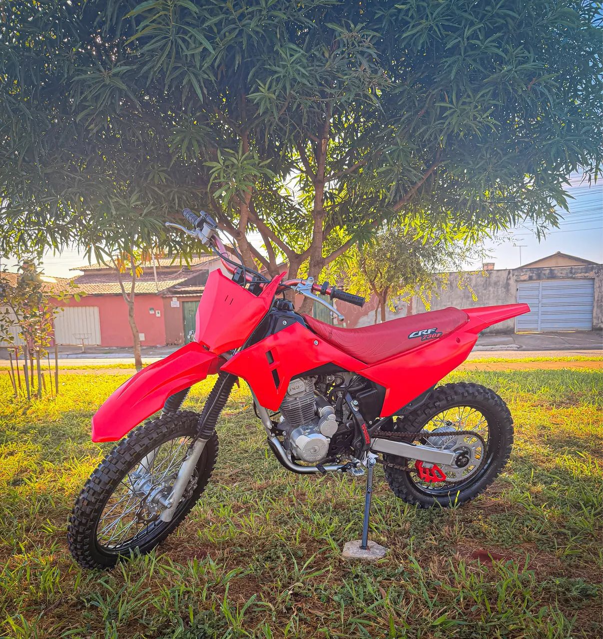 CRF 230 / 2011 / MOTOSHOW  - Foto 2