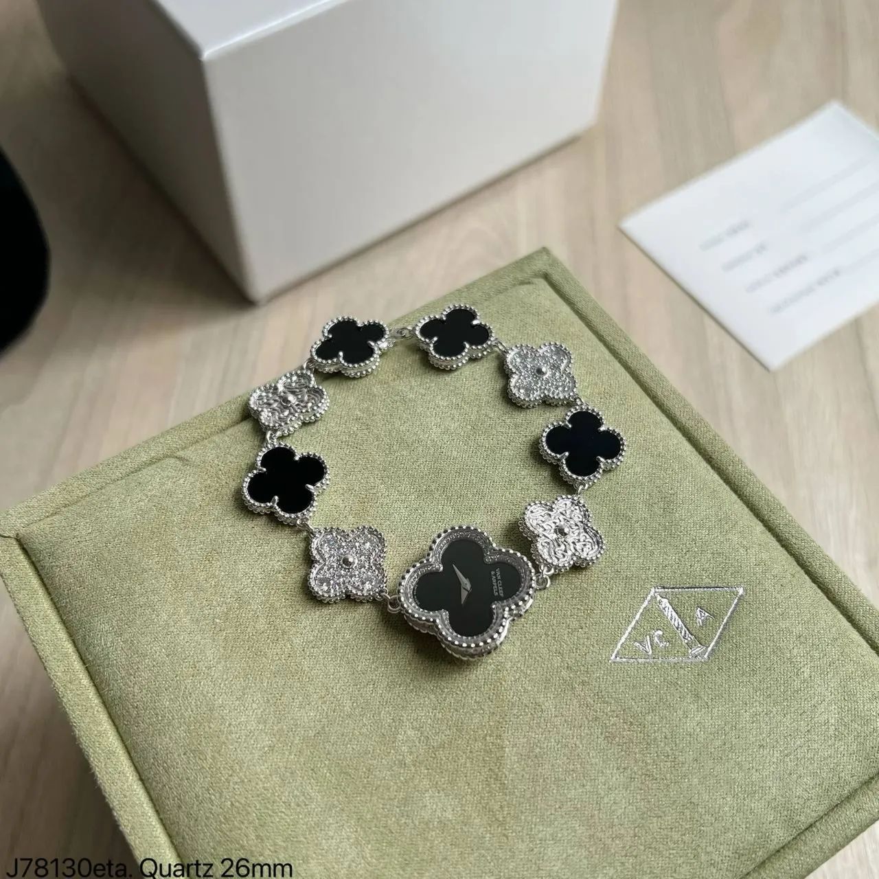Colar Van Cleef & Arpel Alhambra femino 