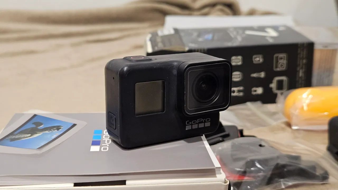 Câmera GoPro HERO 7 Black Completa na caixa, bateria + diversos