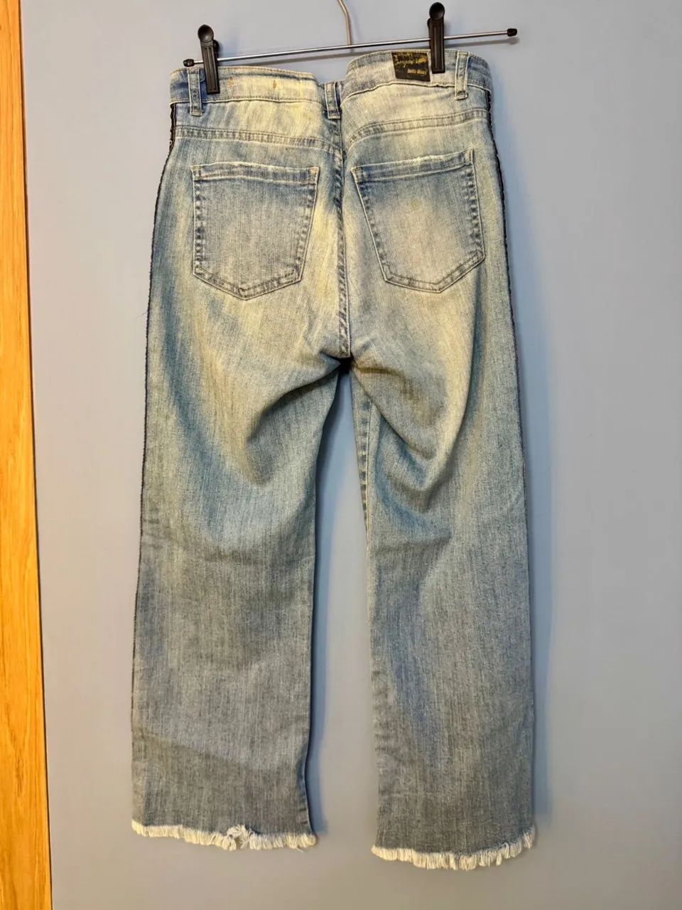 Calça jeans TAM 34 pantacourt  - Foto 3