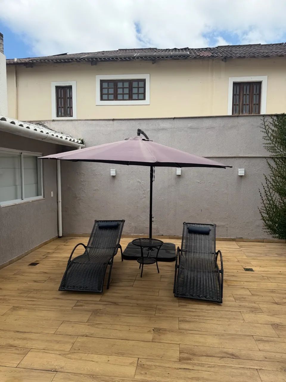 Conjunto Ombrelone 2 espreguiçadeiras e mesa de centro  - Foto 4