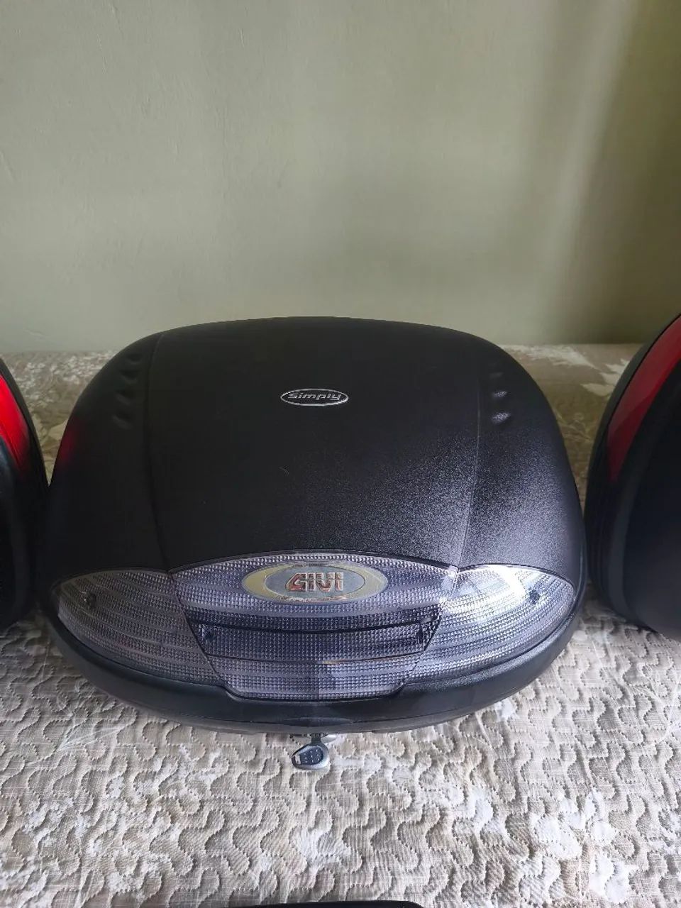 Vendo conjunto de Baús Givi. - Foto 2