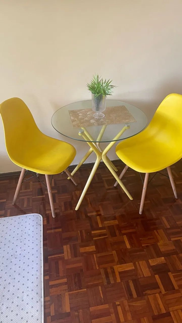 Mesa de Vidro com Cadeiras - Foto 3