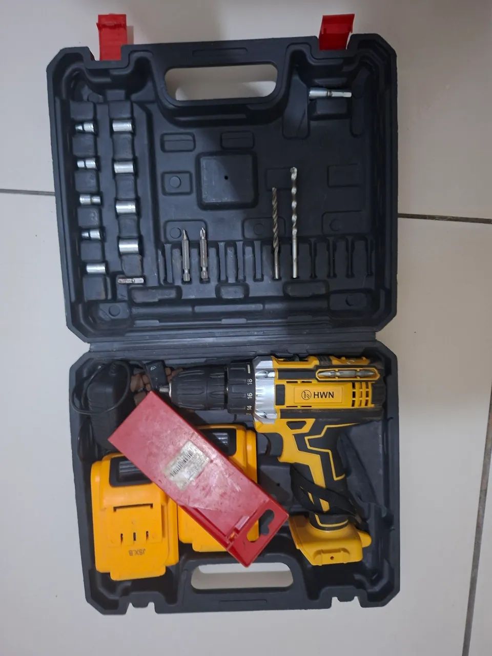 Parafusadeira sem fio + 2 Baterias - Foto 2