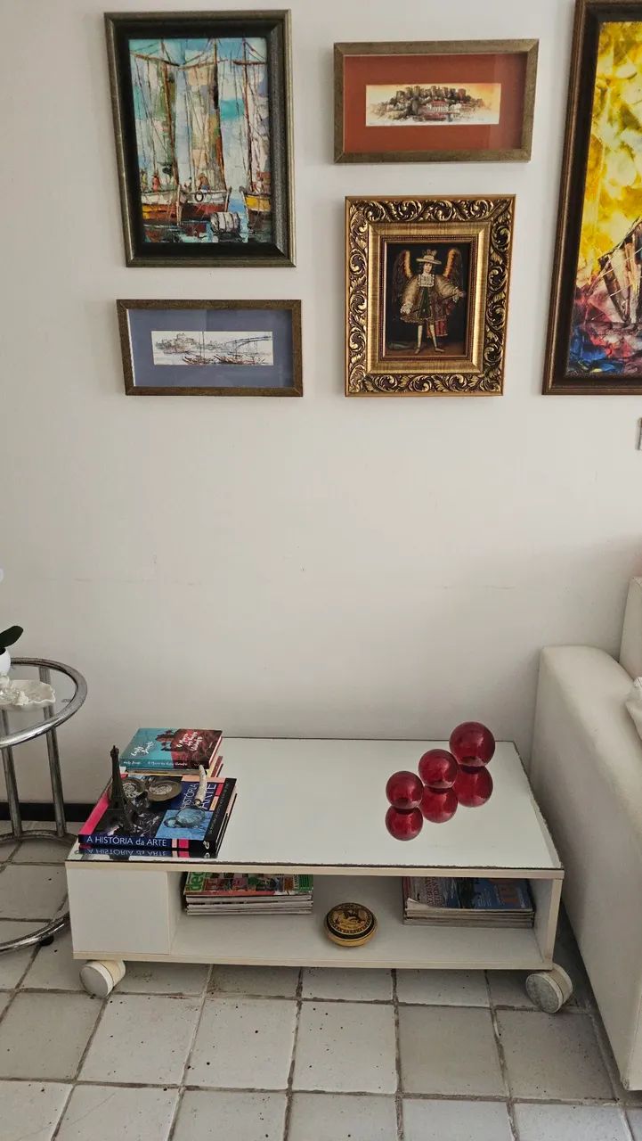Rack Tok Stok / Centro e Mesa de Canto de Design 