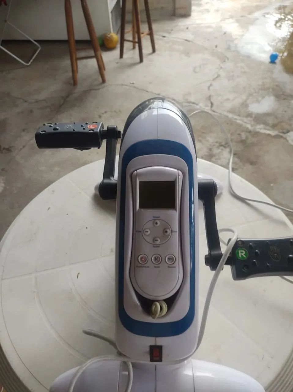 Pedal elétrico para fisioterapia