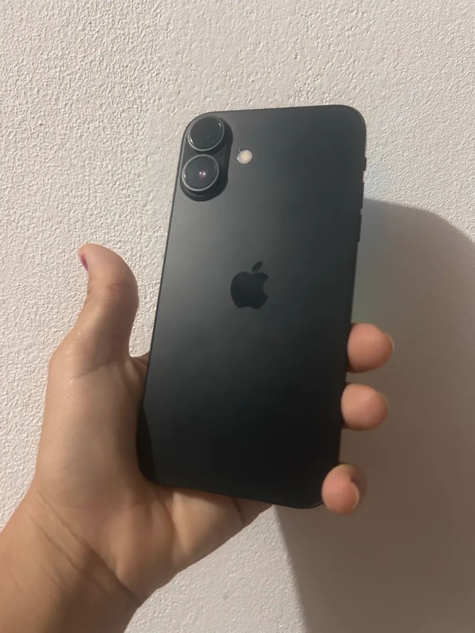 iPhone 11 na carcaça do 16