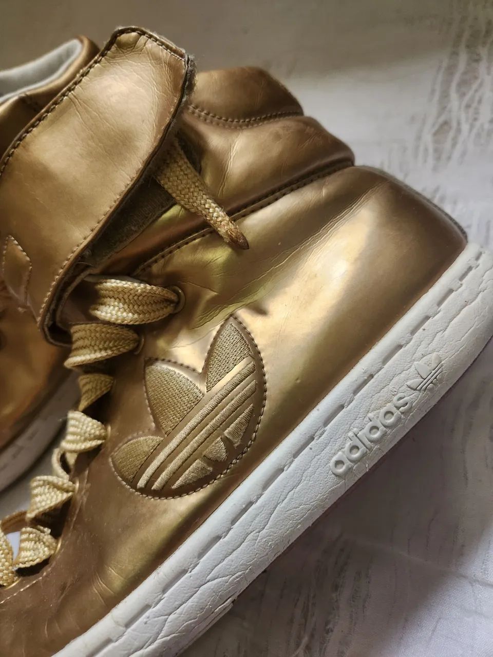 Tênis Adidas original Dourado<br>L 1,33 