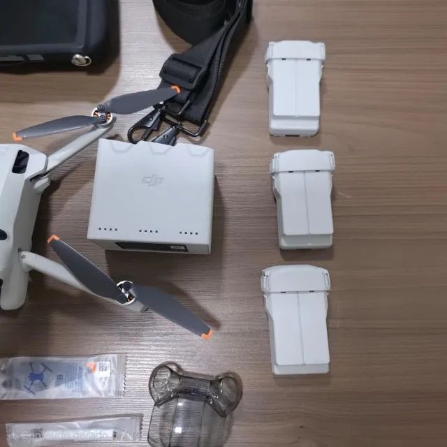 Drone Dji Mini 4 Pro Rc2 Fly More Combo Plus Anatel - Foto 3