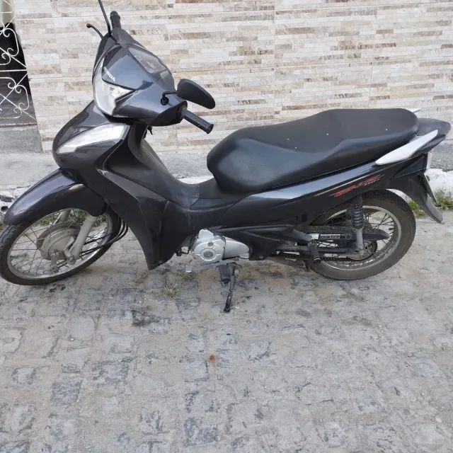 MOTO À VENDA - CONSERVADA E PRONTA PARA USAR - Foto 4
