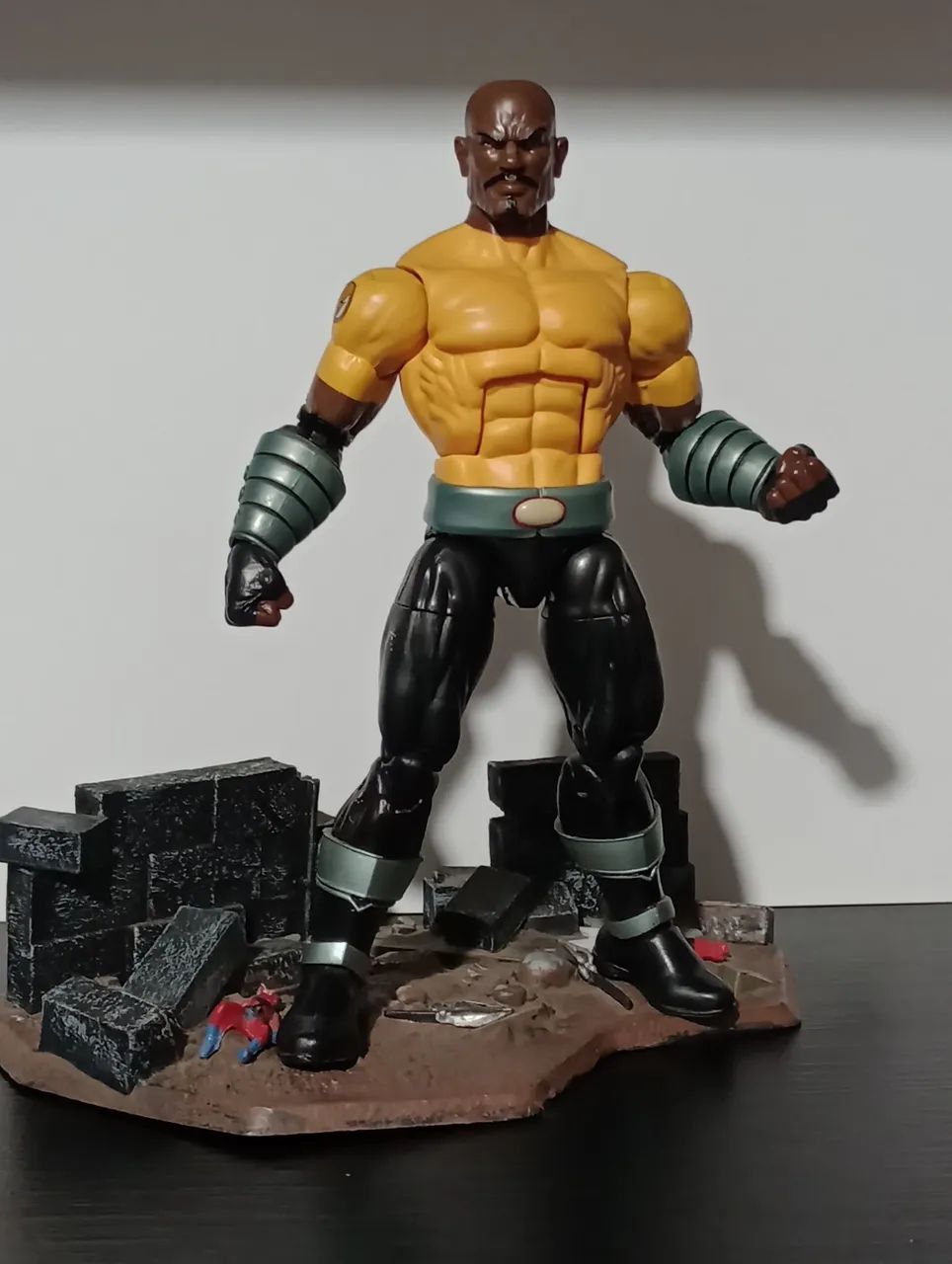 Marvel Legends Luke Cage Box Thunderbolts Hasbro