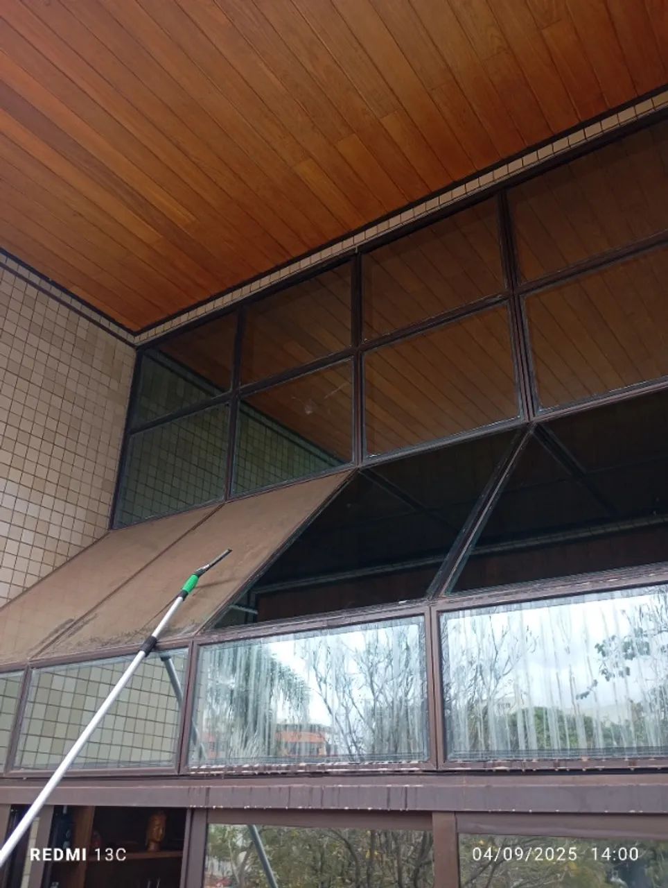 Limpeza,Restauração, cristalização de vidros. - Foto 4