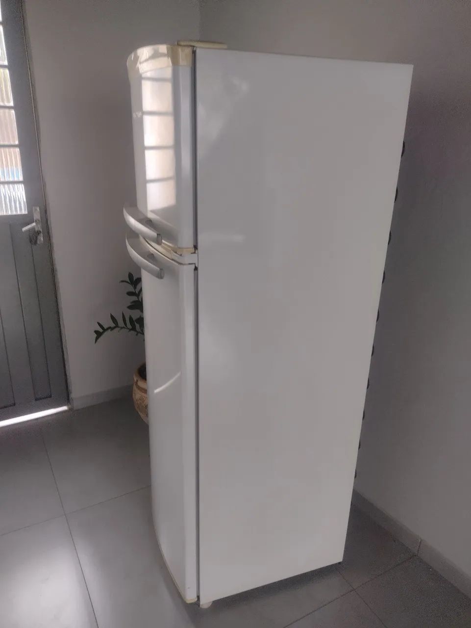 Vendo geladeira Brastemp  - Foto 3