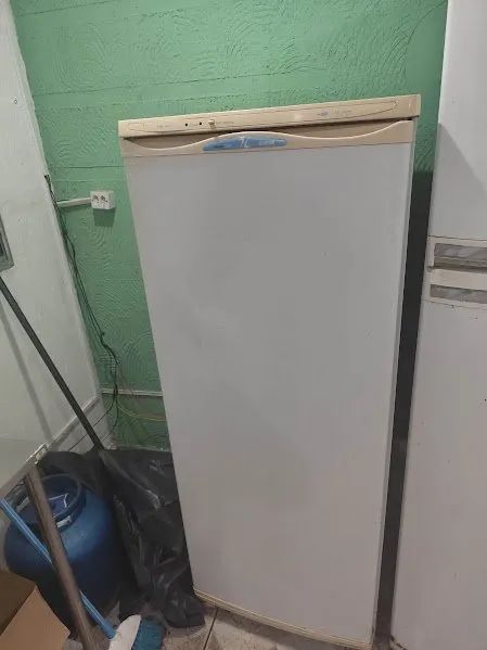 Freezer Vertical 260 litros. Funcioando 100%.  - Foto 2