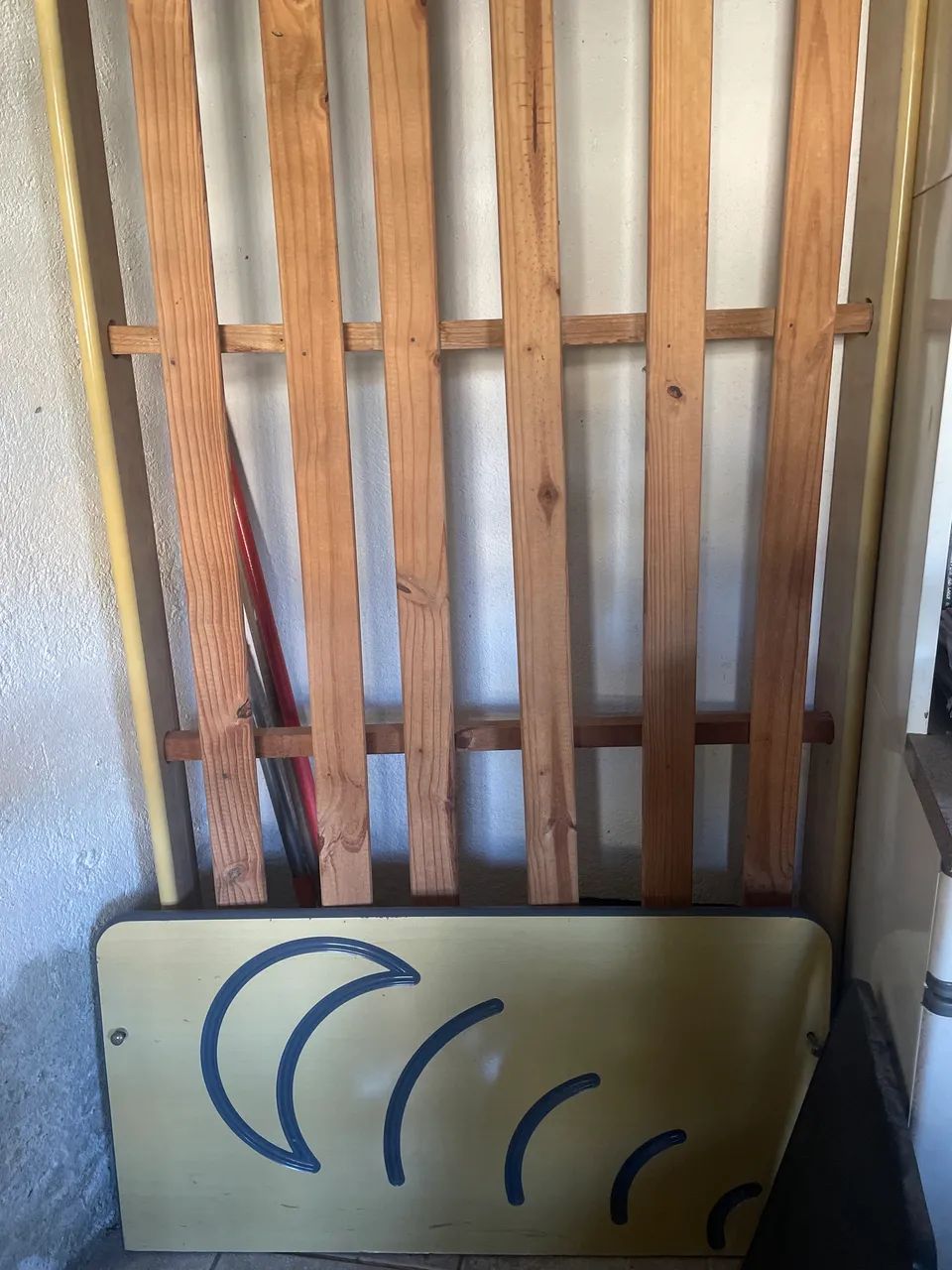 Cama de solteiro sem colchão  - Foto 2