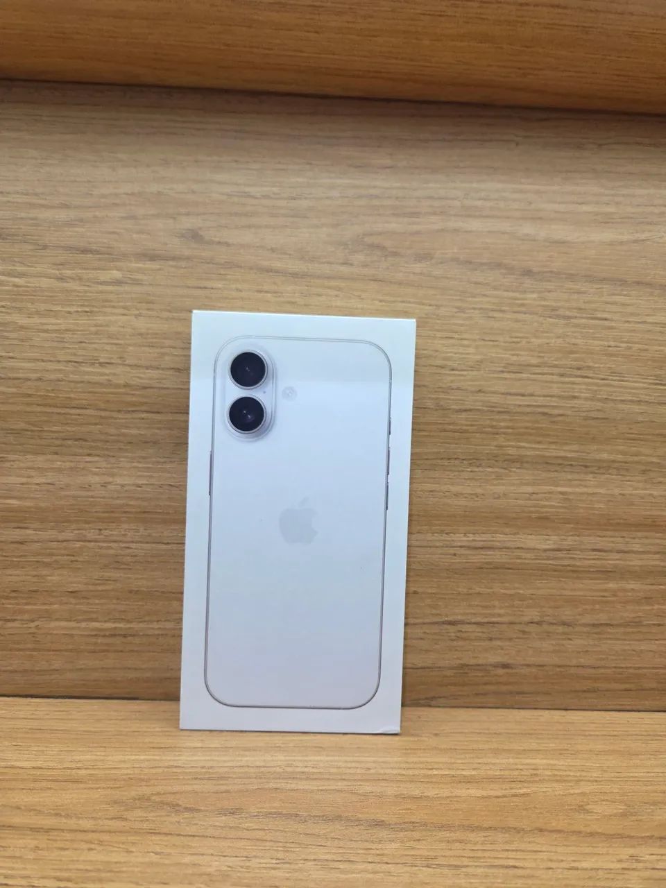 iPhone 17