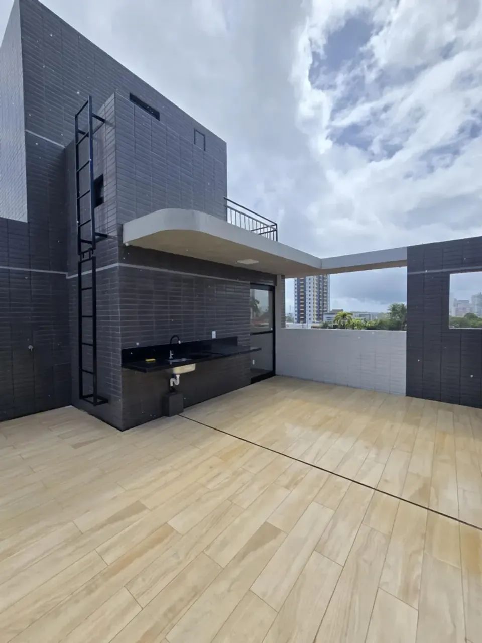 Térreo com Área no Bairro dos Estados 3 Quartos sendo 1 Suíte com Elevador e Lazer - Foto 4