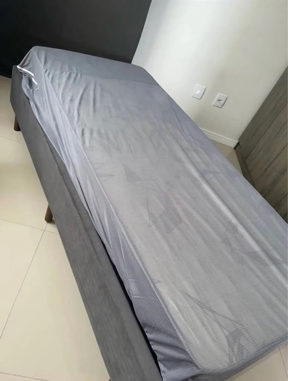 Base de cama com colchão / solteiro  - Foto 2
