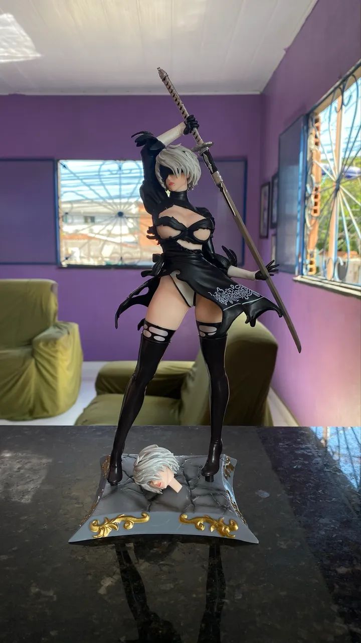 Action Figure 2B - 33cm 