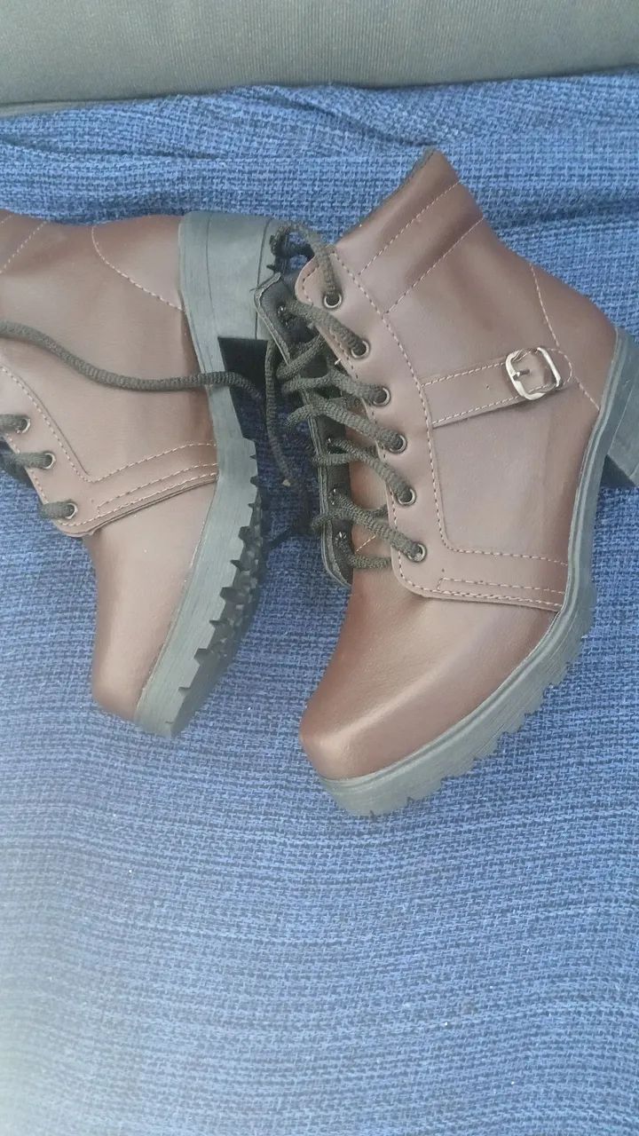 Bota Nova na caixa  - Foto 2