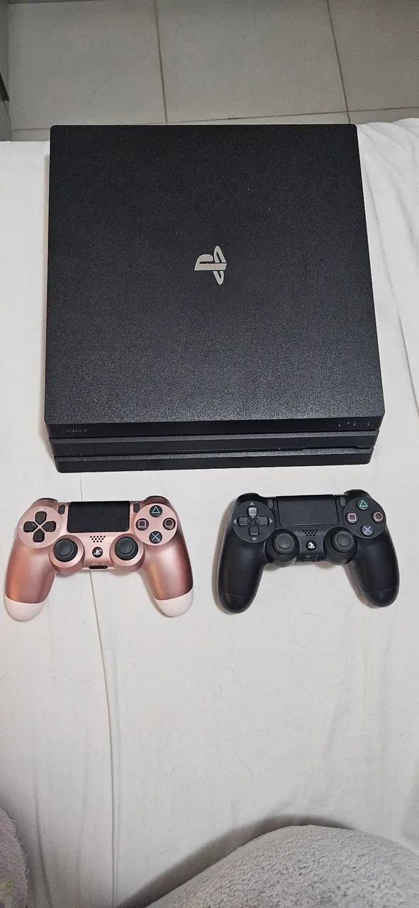 Playstation 4 pro 1TB - Foto 3