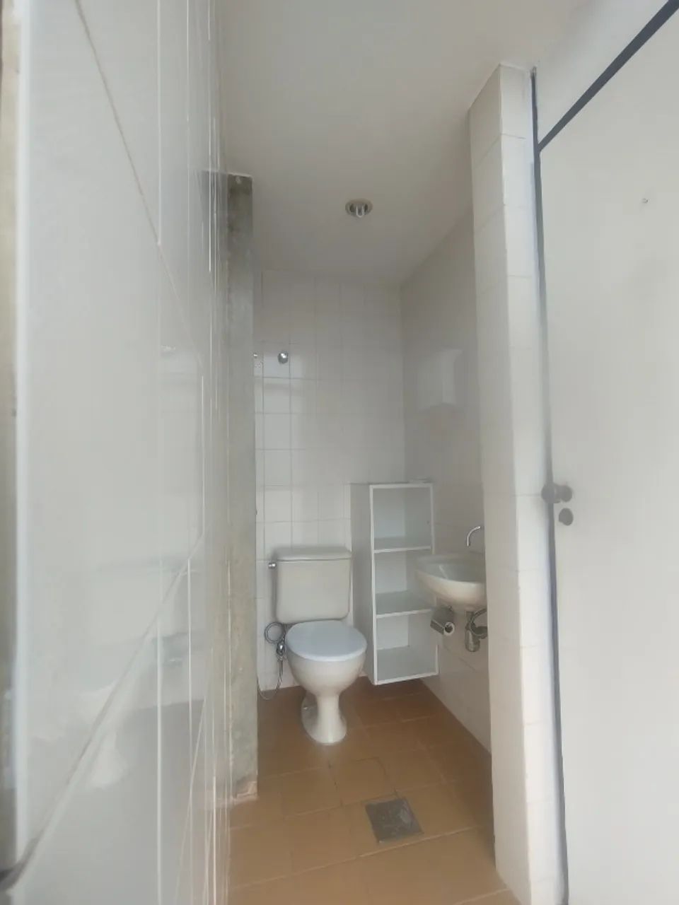Sala comercial 48m² , com antessala e um banheiro, já equipada com Ar Condicionado - Foto 5