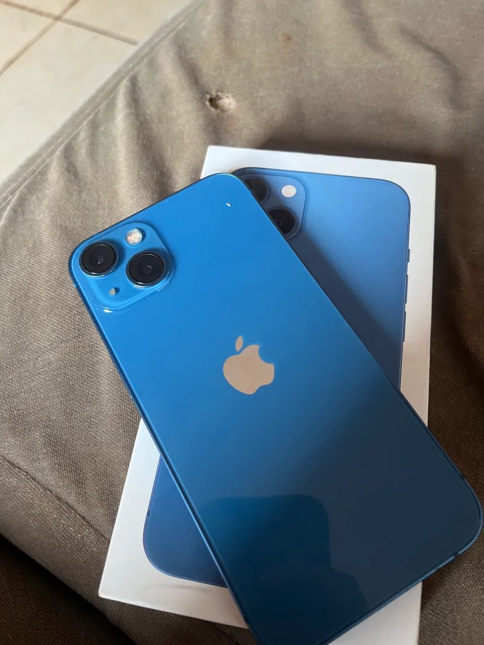 iPhone 13 é um 14 ambos Sao todos originais 