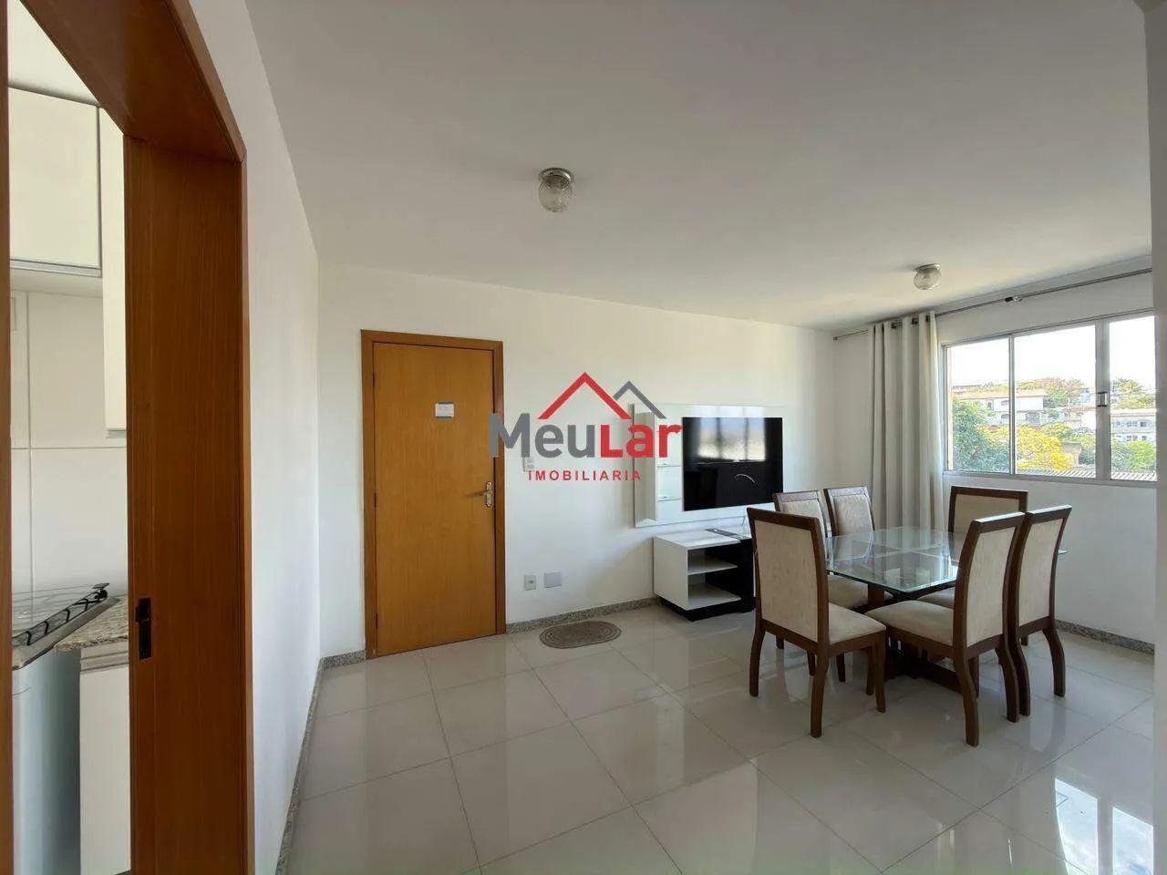 APARTAMENTO SEMI MOBILIADO DE 2 QUARTOS COM SUÍTE E 2 VAGAS  SANTA ROSA - Foto 2
