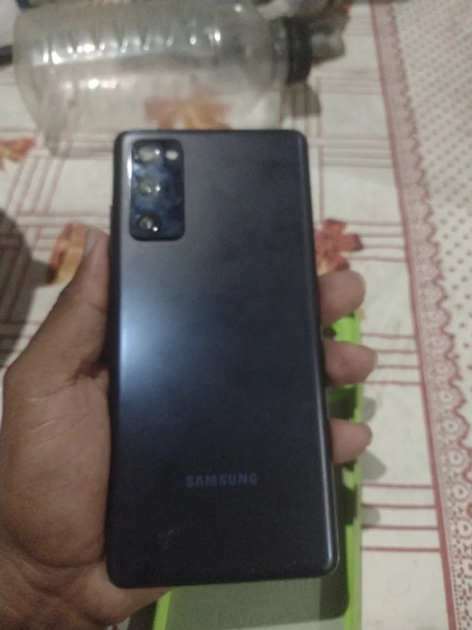 VENDO ESSE S20 FE 128 GB + 6 RAM  - Foto 2