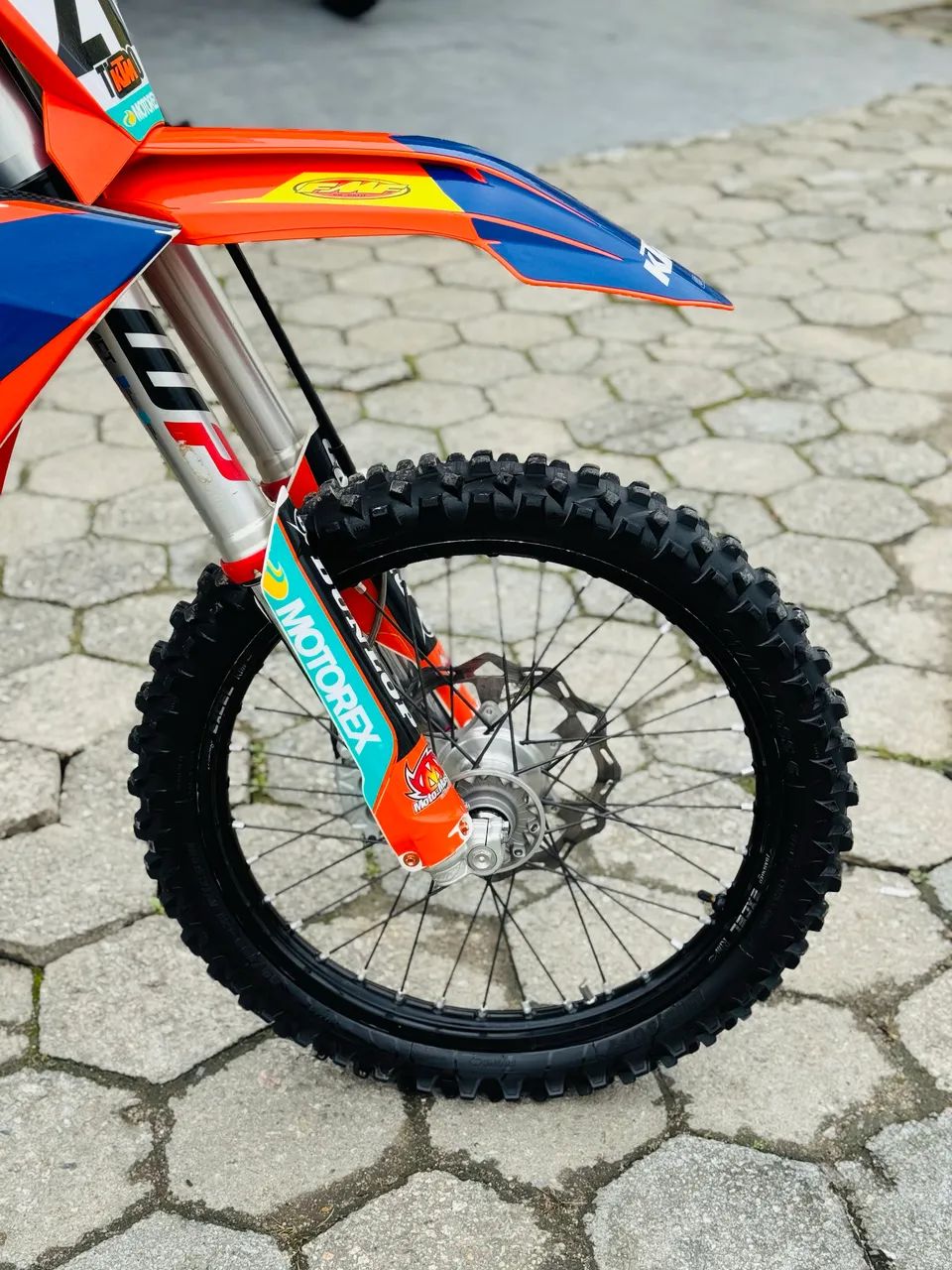 KTM 450 SX-F  - Foto 3
