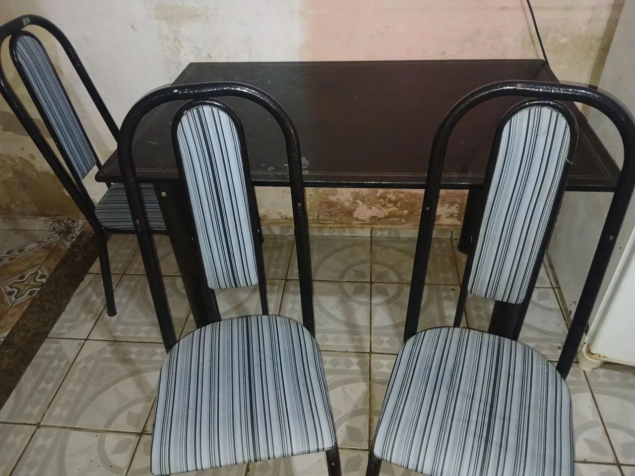Mesa 3 cadeiras