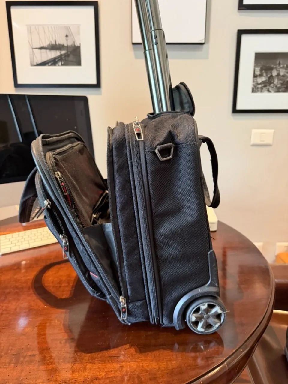 Mala Samsonite para notebook com rodinhas - executiva, nylon preto - Foto 5