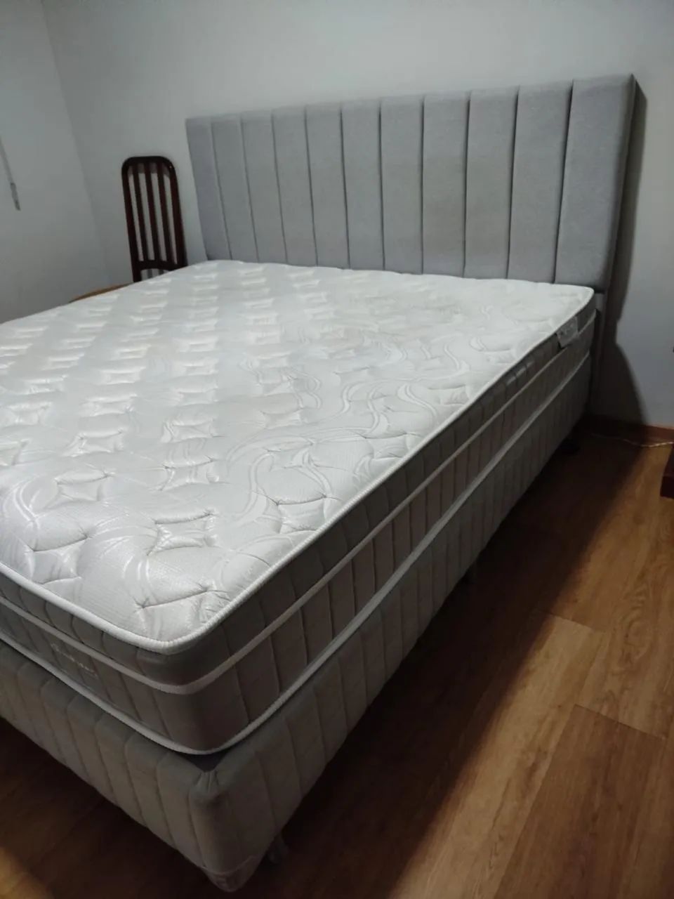 Cama box king BF COLCHÕES e cabeceira de linho  - Foto 4
