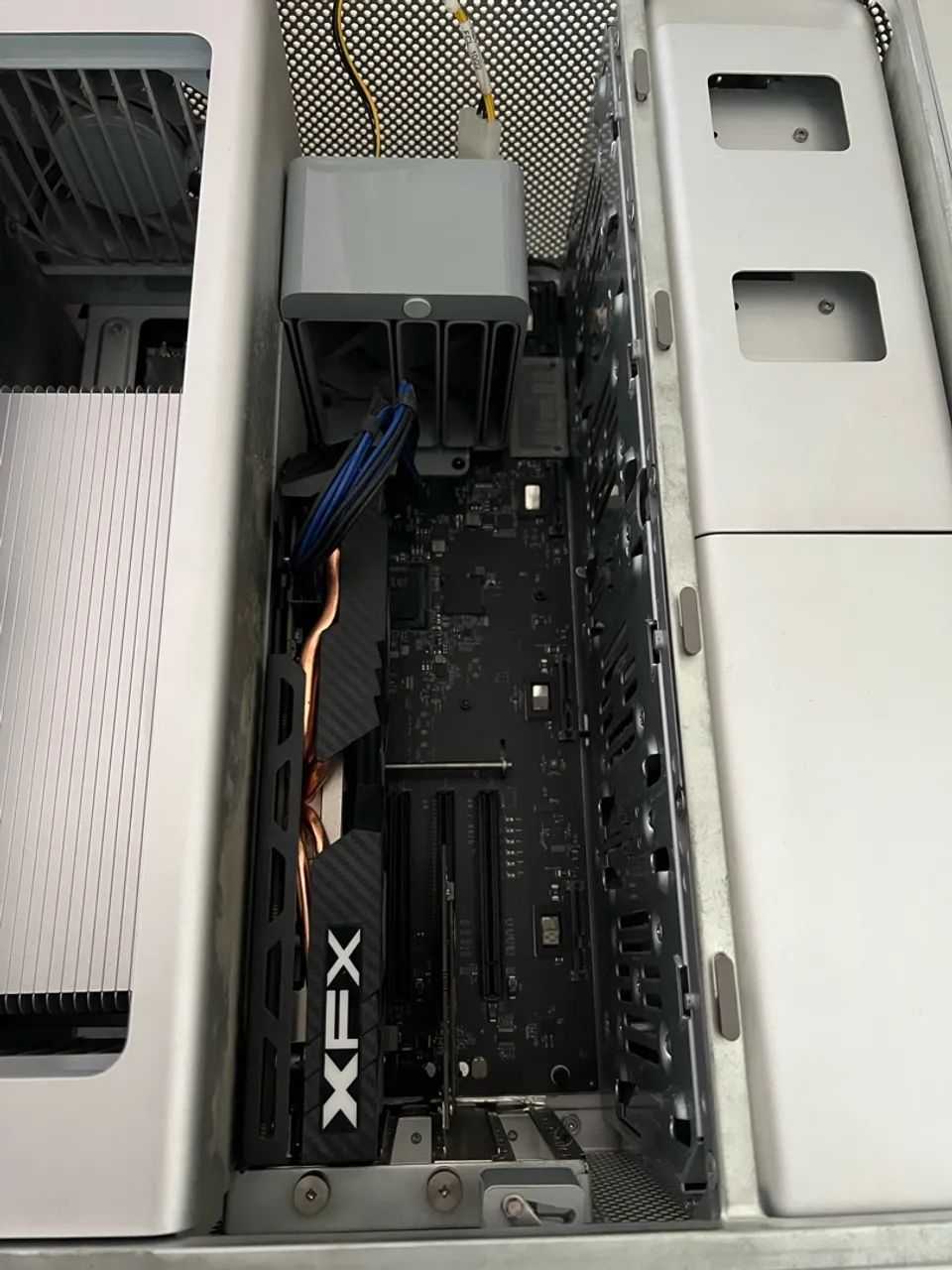 Mac Pro A1289 Mid-2012 Intel Xeon 3.2GHz | Com GPU XFX Radeon | No Estado - Foto 3